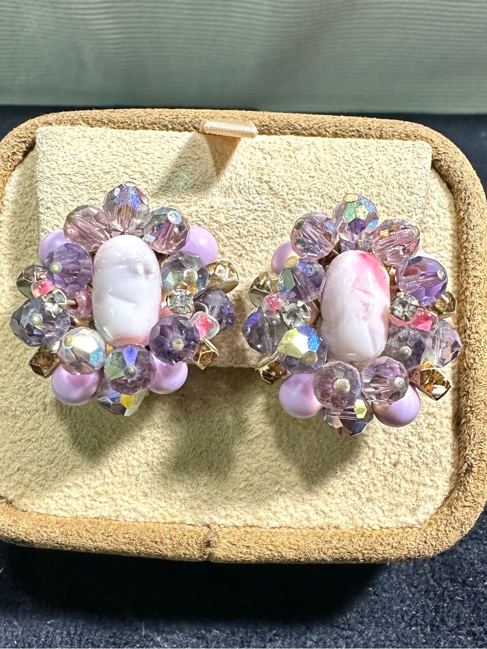 Vtg: Lavender, Purple & Pink Glass Cluster Clip On Earrings